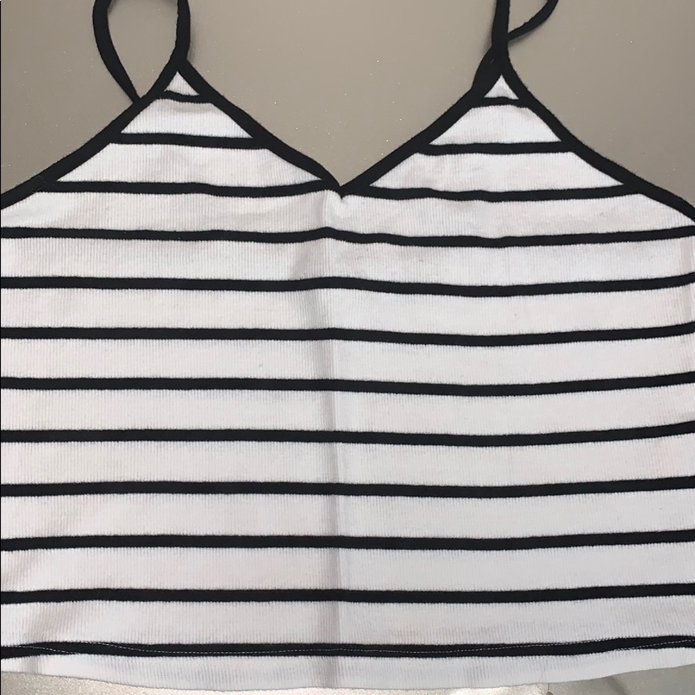 Cropped shirt